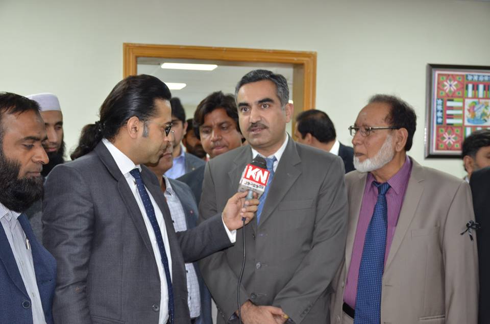 آئیڈیا ڈیری ورکشاپ، کے این نیوز کے اینکر ڈاکٹر علی حمزہ سے منسٹر لائیوسٹاک پنجاب سردار حسنین بہادر دریشک خسصوصی گفتگو کرتے ہوئے