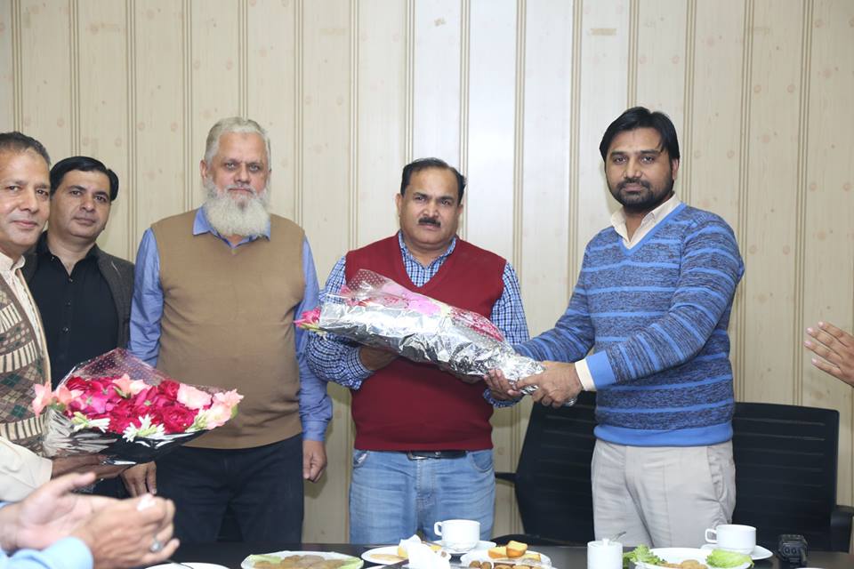 Farewell at Lahore Zoo for Deputy Director