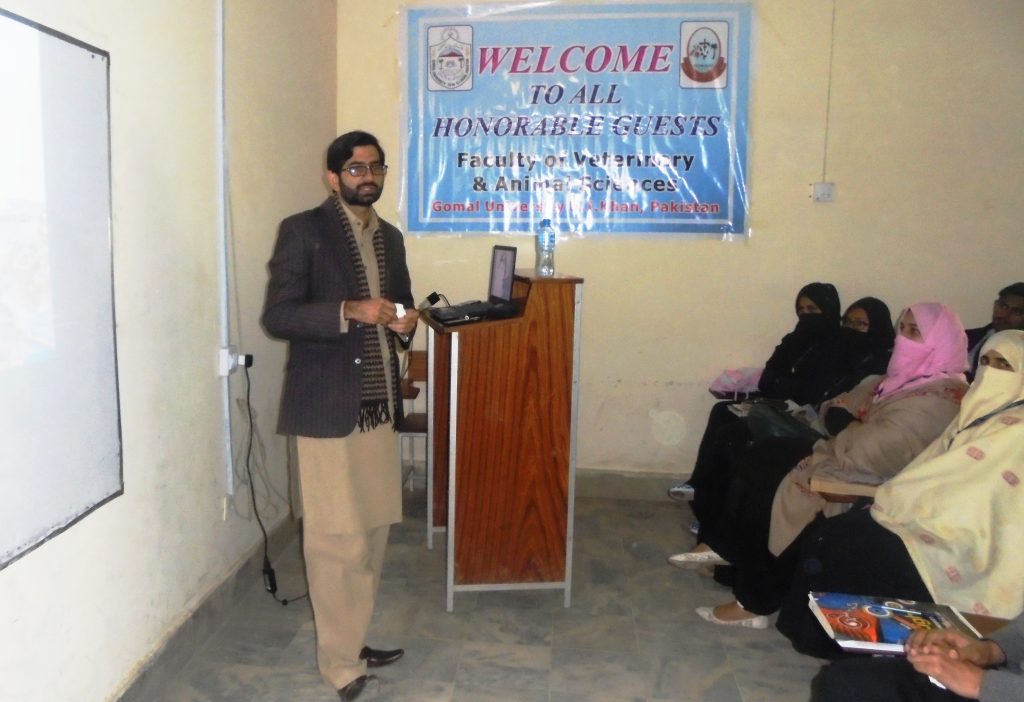 Dr. Jassar Aftab delivering at talk